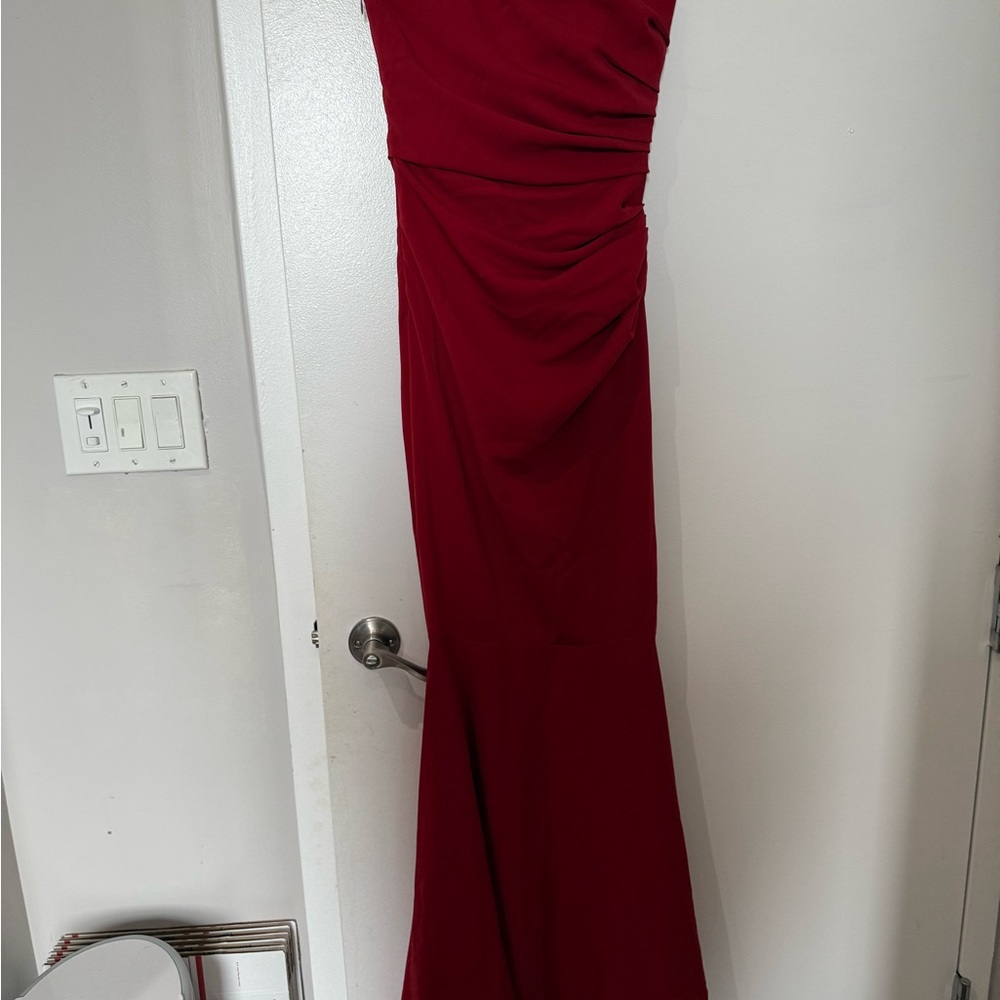 Badgley Mischka Strapless Burgundy Dress